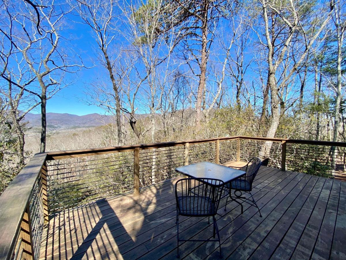Hotel Barefoot Hills Dahlonega Exterior foto