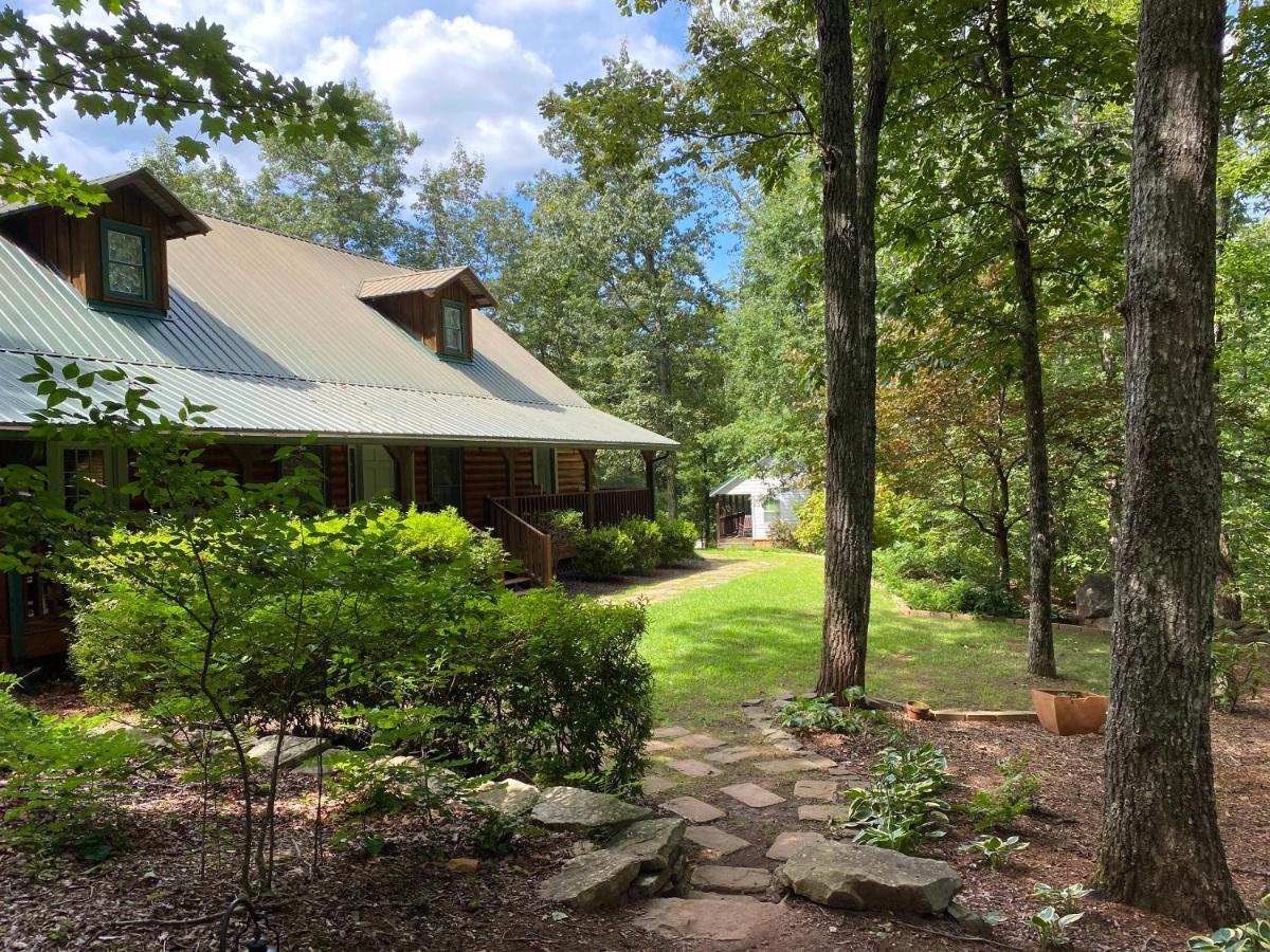 Hotel Barefoot Hills Dahlonega Exterior foto