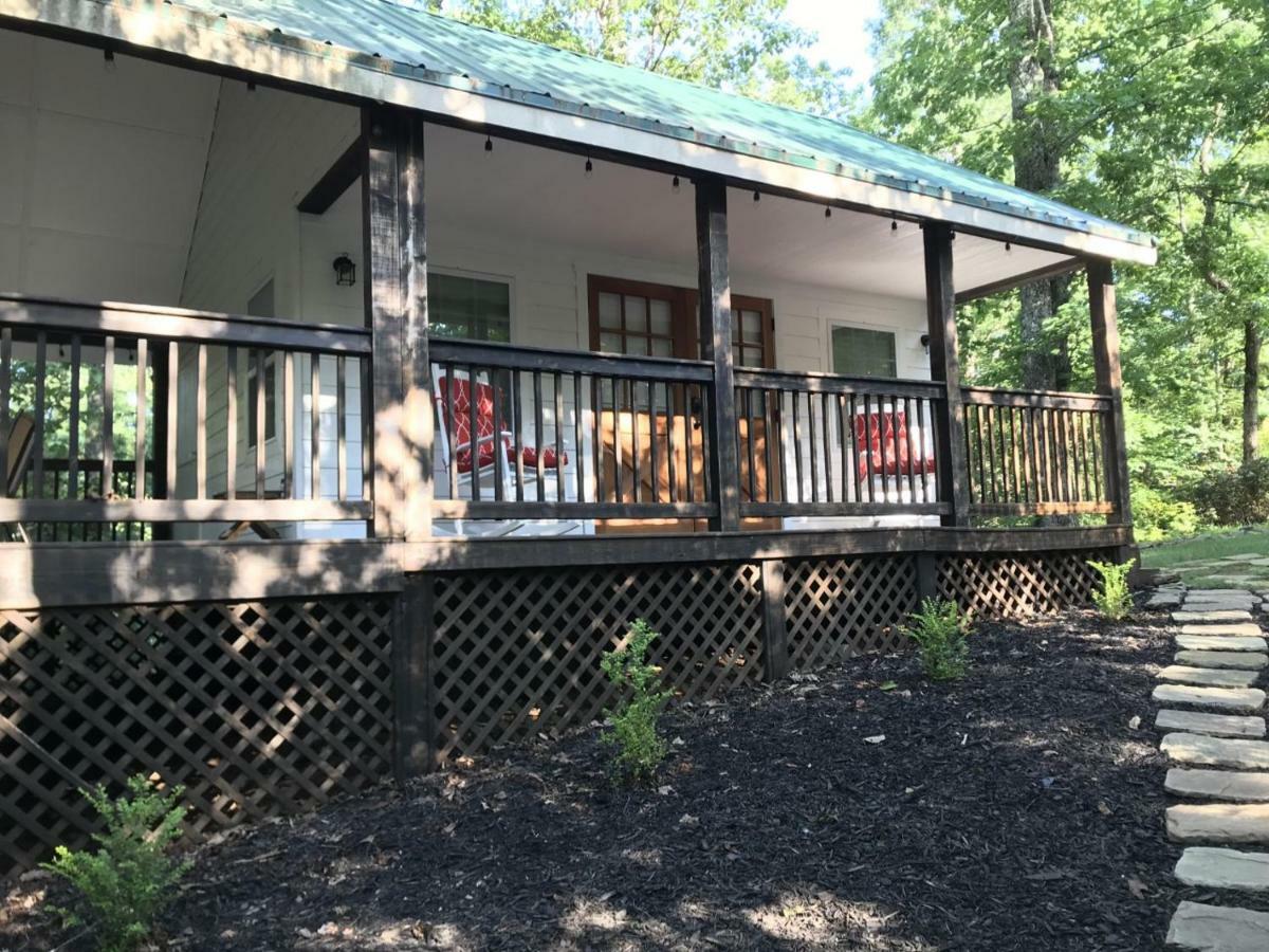 Hotel Barefoot Hills Dahlonega Exterior foto