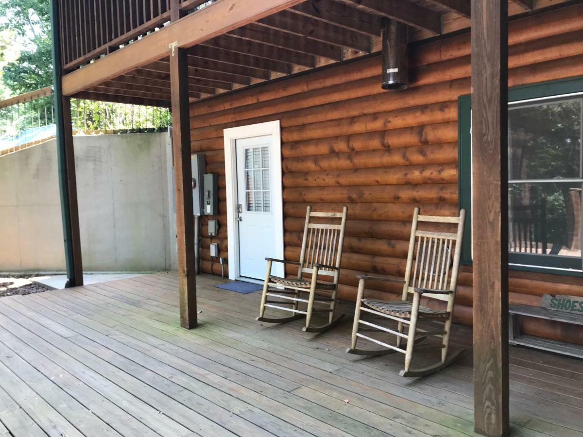 Hotel Barefoot Hills Dahlonega Exterior foto