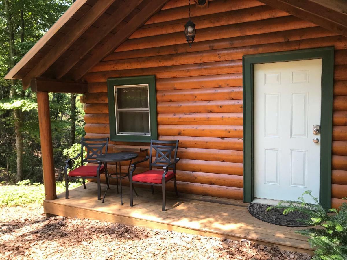 Hotel Barefoot Hills Dahlonega Exterior foto