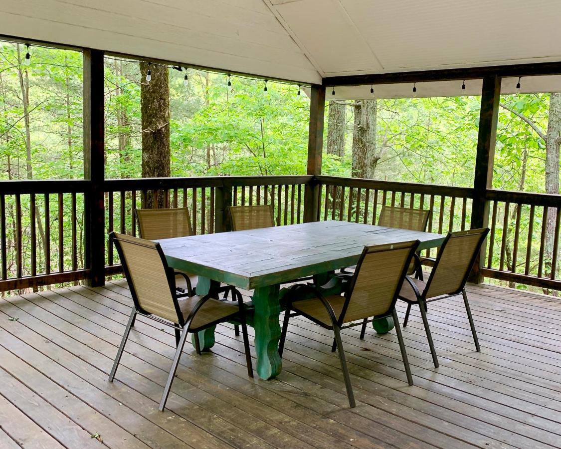 Hotel Barefoot Hills Dahlonega Exterior foto